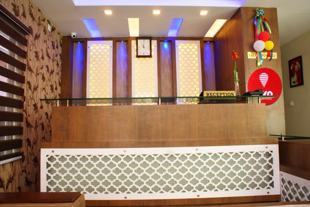 Collection O 8267 Galaxy Inn Kochi Exterior foto