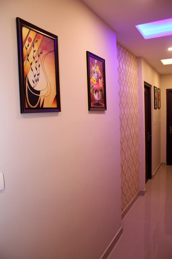 Collection O 8267 Galaxy Inn Kochi Exterior foto
