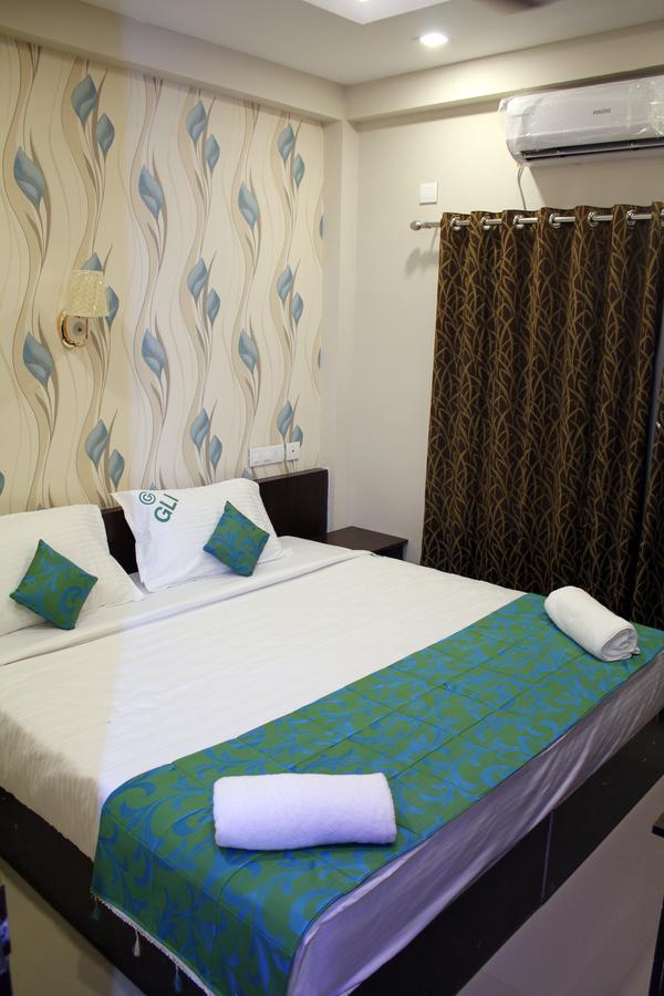 Collection O 8267 Galaxy Inn Kochi Exterior foto